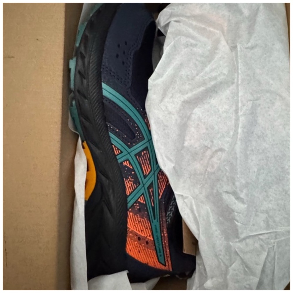 ASICS • Pre Venture 9 Grade School Sneakers Includes Box - Picture 7 of 8